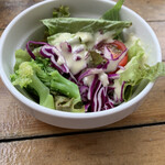 東北カフェ バル トレジオン - サラダ