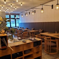 Jose Luis Karuizawa - 店内