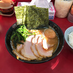 ラーメン 杉田家 - スープが綺麗です。