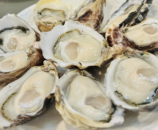 h ginzadenamagakigaoishiisemmontenkakiba- - 貝柱しっかり目の牡蠣たち