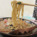 BORN - 麺リフト