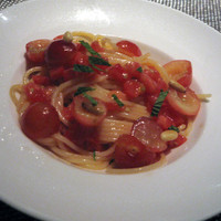 オッジ ダルマット 西麻布店 - 佐藤錦とトマトの冷製パスタ