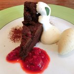 キノシタ - 【'12/11/25撮影】デジュネ 1900円 のガトーショコラと梅のアイスクリーム