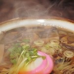 そば処 薬師 - 「山菜そば（温）」上側からの撮影です(11/27UP)