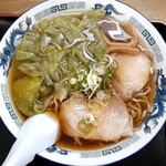 麺処あべ - 料理写真:翡翠海老ワンタンメン(850円也) 抹茶の味がするような‥
