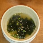 Yakiniku Mihoritouge - ワカメスープ
                        
                        