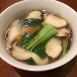 上海酒家 岳 - 椎茸スープ
