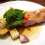 French Restaurant Plaisir - 岩手産地鶏もも肉のローストそのジュと秋の野菜と