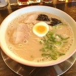 久留米 大砲ラーメン 天神今泉店 - 