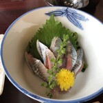 魚金寿司 すゞ木 - さんま刺し450円