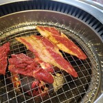 炭火焼肉HONMACHI - 焼くぞー