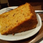 森のみみずく - デザートのキャロットケーキ！大きい！