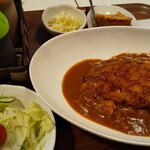 森のみみずく - 特製牛スジカツカレー！