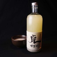 虎マッコリ　700ml　ボトル