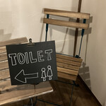 blanc cotta - 店舗内観（トイレの案内）