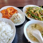 上海龍亭 - 料理写真:エビチリと青椒肉絲のセット