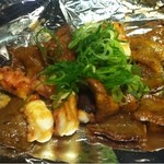 鉄板・お好み焼き 華 - 2012.11.26　これ美味しい♪究極！タコかす炒め５００円