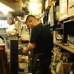 平成大衆酒場　やきとん　じゃんじゃん - マスターです。