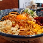 ラーメン・まぜそば 麺丸 - カレーまぜそば(950円)