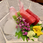 Kichisei - 本鮪、スミイカ、鯛のお造りは新鮮。
