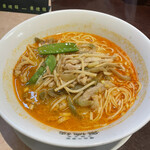 景徳鎮 - 坦々麺　1センチ食べてしまった