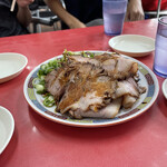 新福菜館 - 付出し肉 600円