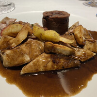 ウラノ - ペルドロールージュ（山ウズラ）のロースト