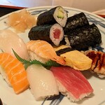 Ichiraku Sushi - 並寿司