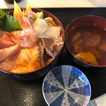 土浦魚市場 - 海鮮丼 900円