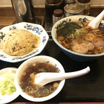 手打ラーメン 豚平 - 