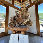 梅谷醸造元 - 木彫りの雷神様