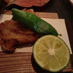 金田中 草 - ふく唐揚げ、青唐