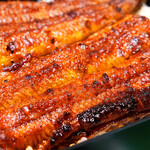 うなぎ 初音 - ビール片手に美味しいうなぎを♪