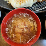 とんかつ 梨庵 - 海藻の手作り味噌汁も良いお味(∩˃o˂∩)♡