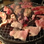 七輪焼肉 炭のすけ - 焦げる！