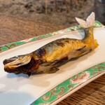 柳家 - コース＋ワインペアリング（1人 約23000円）
      鮎の素焼き