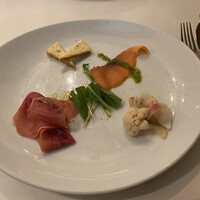 24/7 restaurant - 