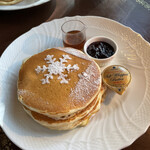 カフェ・ル・プティ・ニ・トロワ - 