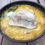 Koiwainoujoumakibaenramenshoppu - みそラーメン ¥680