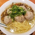 麺屋 六感堂 - 生姜香る秋刀魚のつみれラーメン (しお)＋つみれ増し