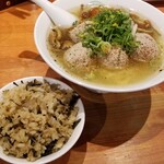 麺屋 六感堂 - 生姜香る秋刀魚のつみれラーメン＋葉唐辛子とじゃこの炊込みご飯