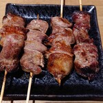 焼鳥と煮込み居酒屋 心 - これは、えっと？？？　やきとり(笑)