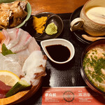 YUMEKOUSEN - 海鮮丼(並) ＝1280円 税込
                ※９月２６日時点