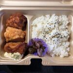 寿司御殿 - 料理写真:3種の唐揚げ弁当