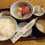 かんのん - お刺身定食