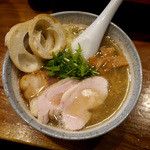 らーめん専門 和海 - 塩らーめん（６５０円）＋特製出汁（５０円）