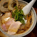 らーめん専門 和海 - 醤油らーめん（６５０円）＋特製出汁（５０円）