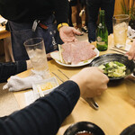 矢形屋 - どんどん運ばれてくるメニュー