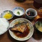 和田食堂 - 鯖の煮付け定食 (税込)650円 (2021.10.25)