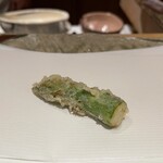 ぬま田 - アスパラの頭